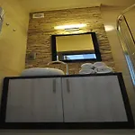 Royal Motel
