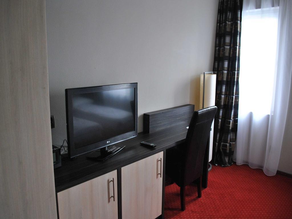 Royal Motel 3*