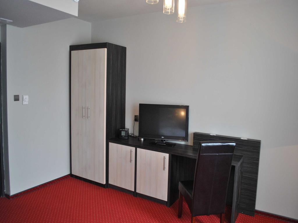 Royal Motel 3*