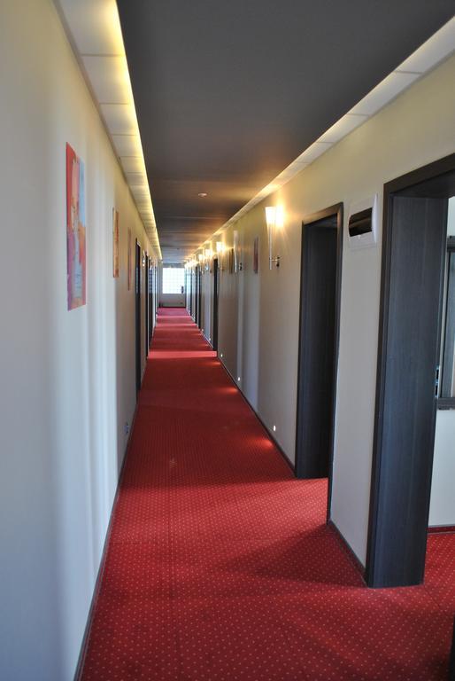 Royal Motel 3*